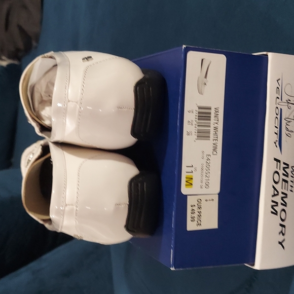 Comfort Flats - Picture 9 of 9